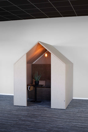 the-hut-with-front-screens-and-door-sound-absorbing